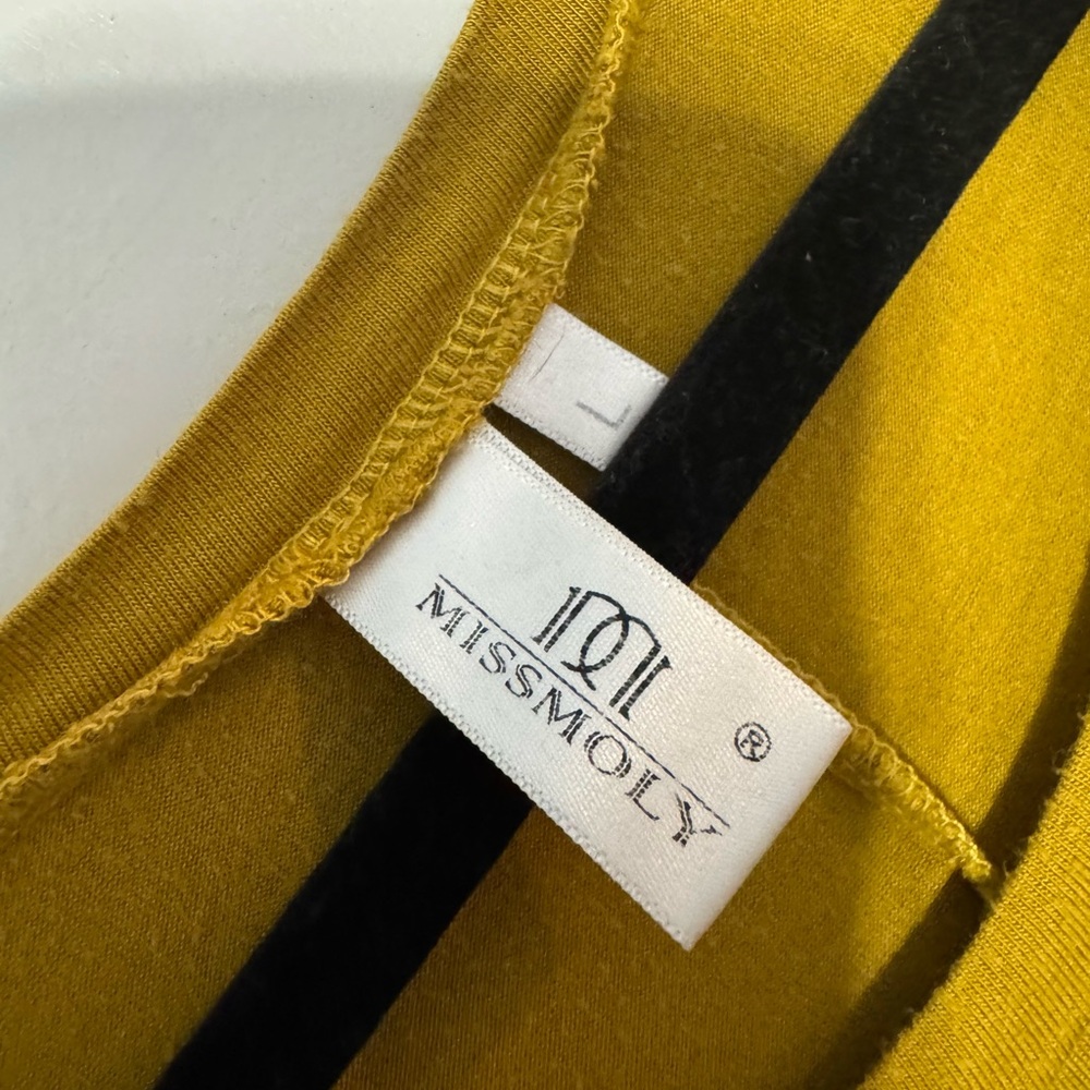 Quarter Sleeve Yellow Top Size Large; Flowy Boho Style & Color MissMoly - Picture 3 of 3